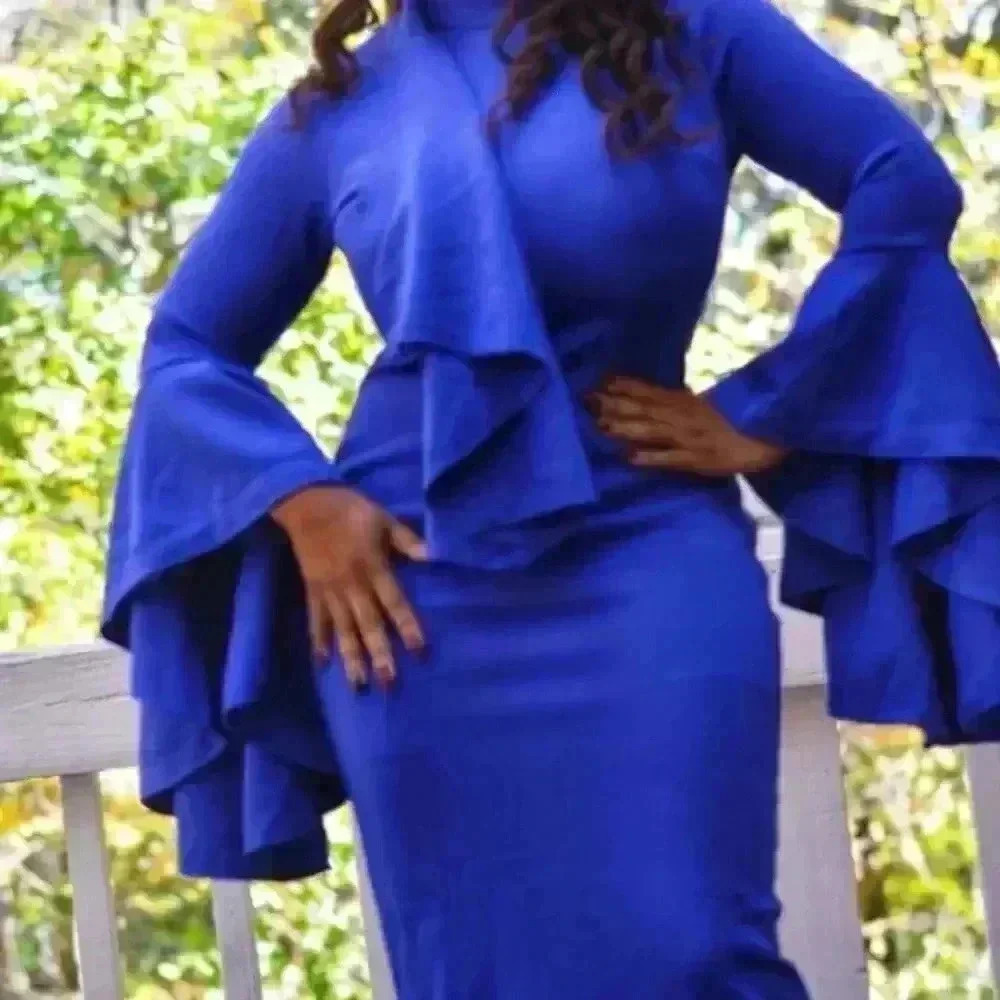 Midi dress - Picture 2 of 8